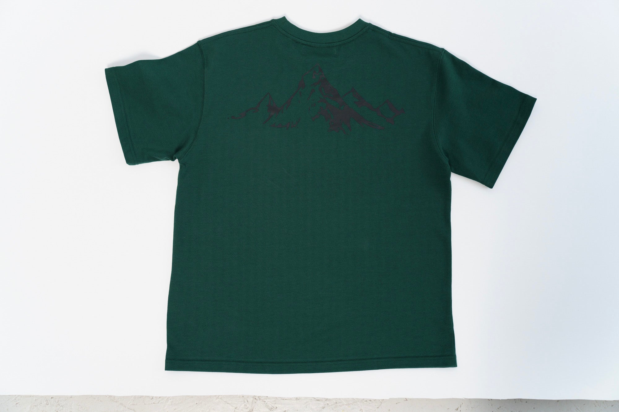 mountain tee